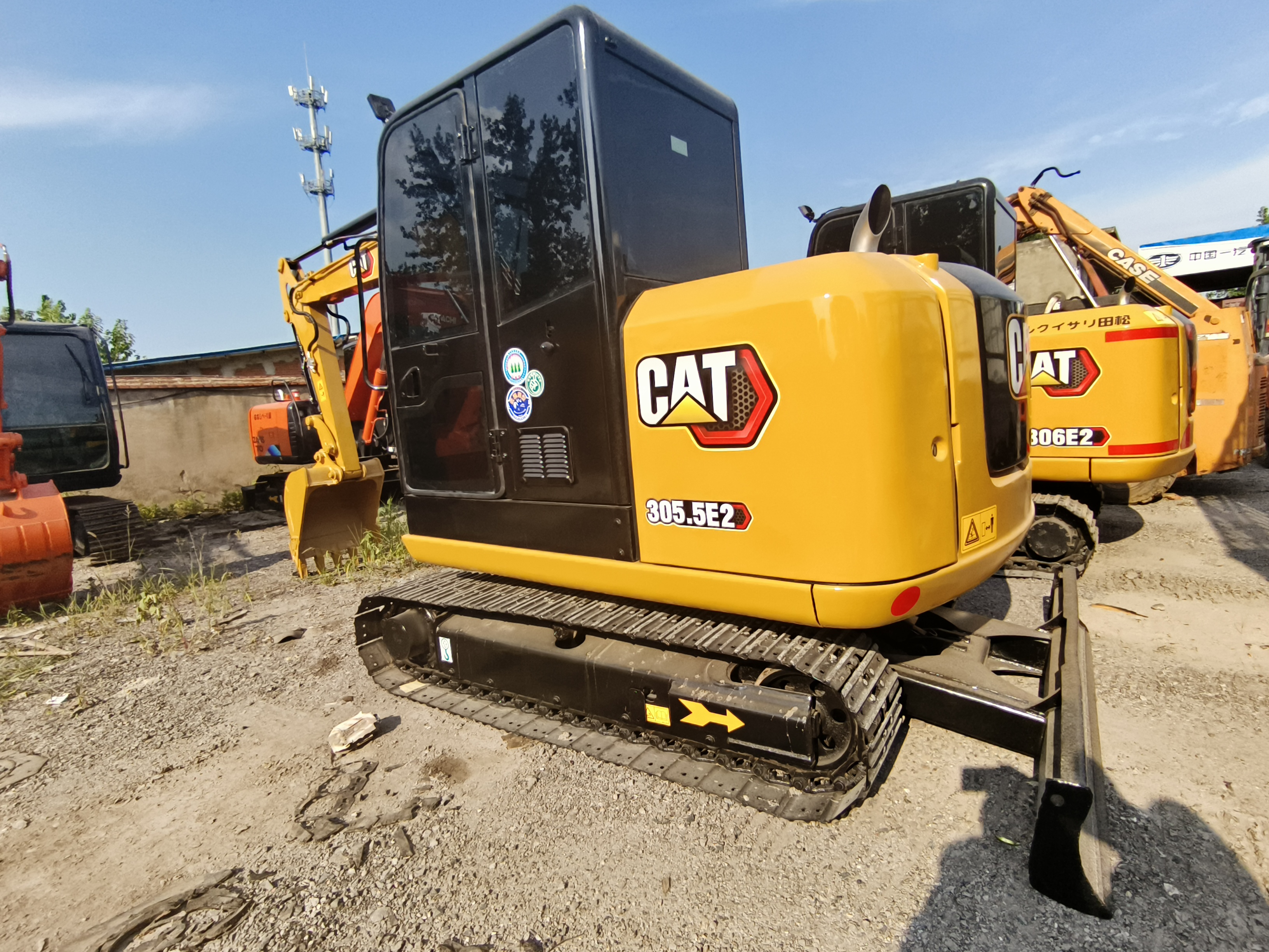 CAT305.5E2 2023