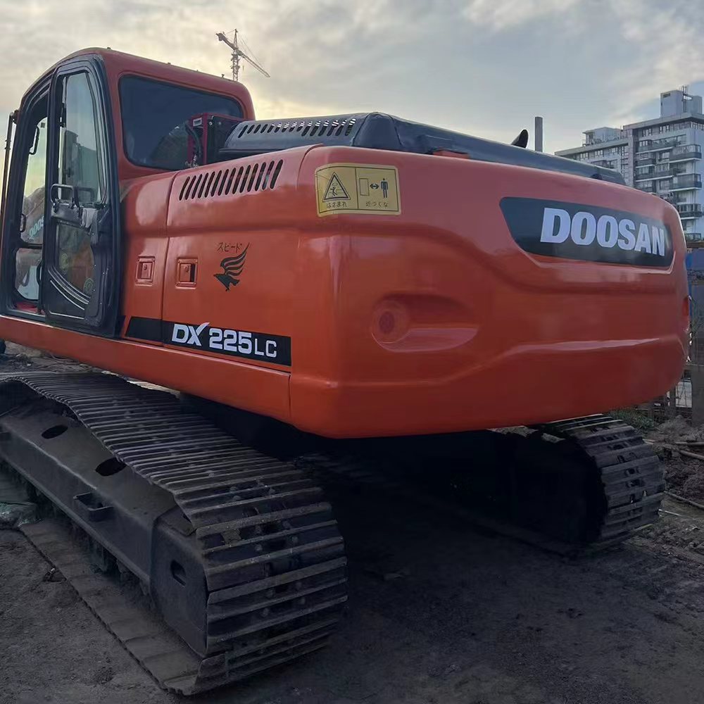 DOOSAN 225LC
