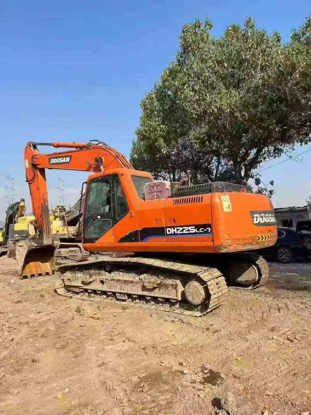 DOOSAN DH225LC-7