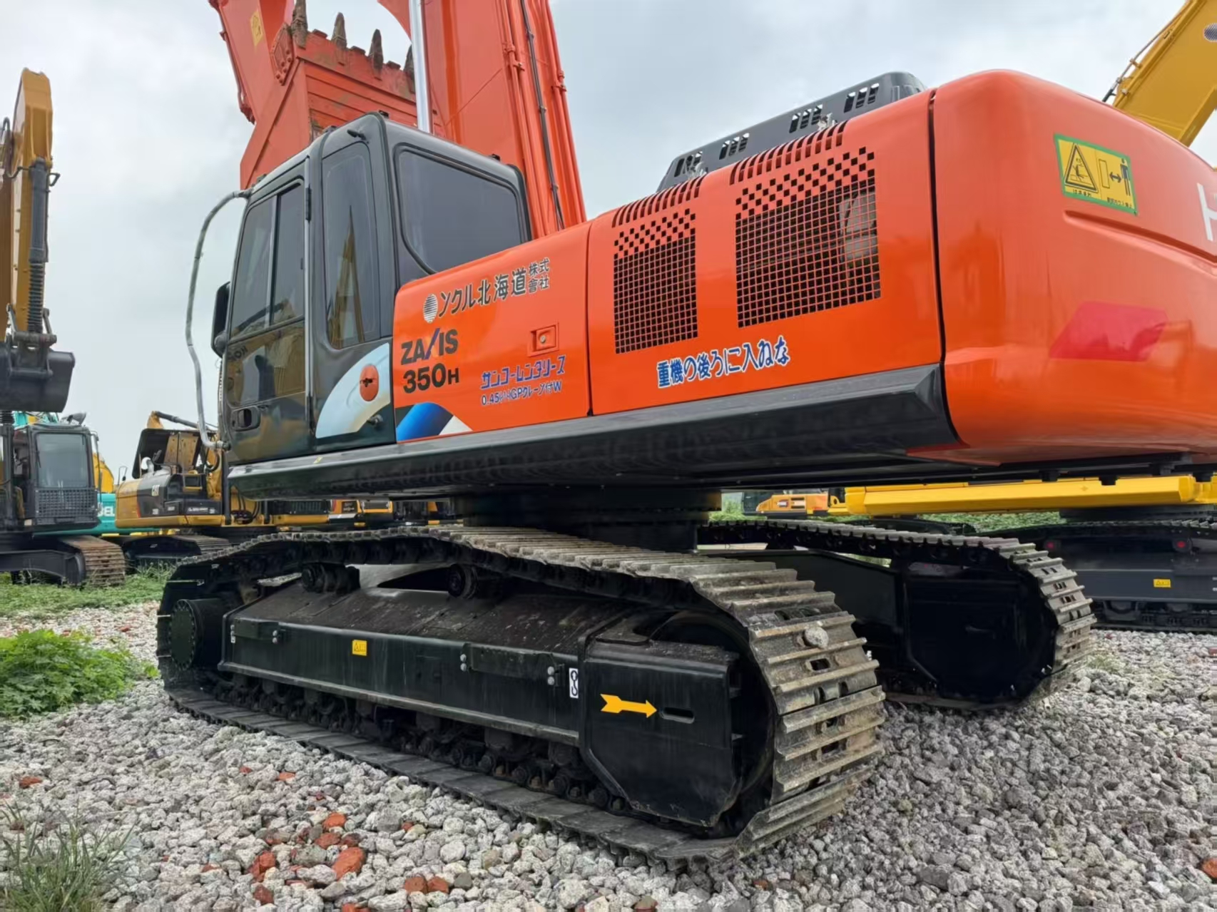 HITACHI ZX350